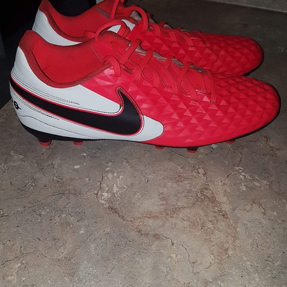 Nike soccer men shoes - Picture 4 of 4